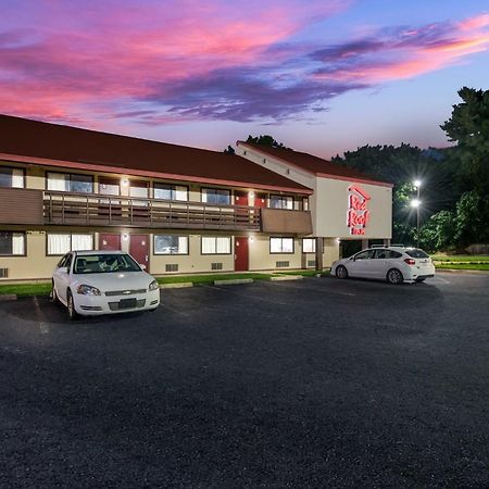 Red Roof Inn Гікорі Екстер'єр фото