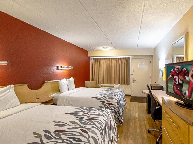 Red Roof Inn Гікорі Екстер'єр фото