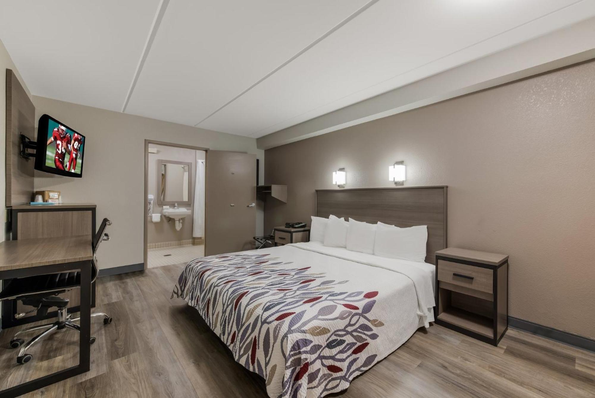 Red Roof Inn Гікорі Екстер'єр фото