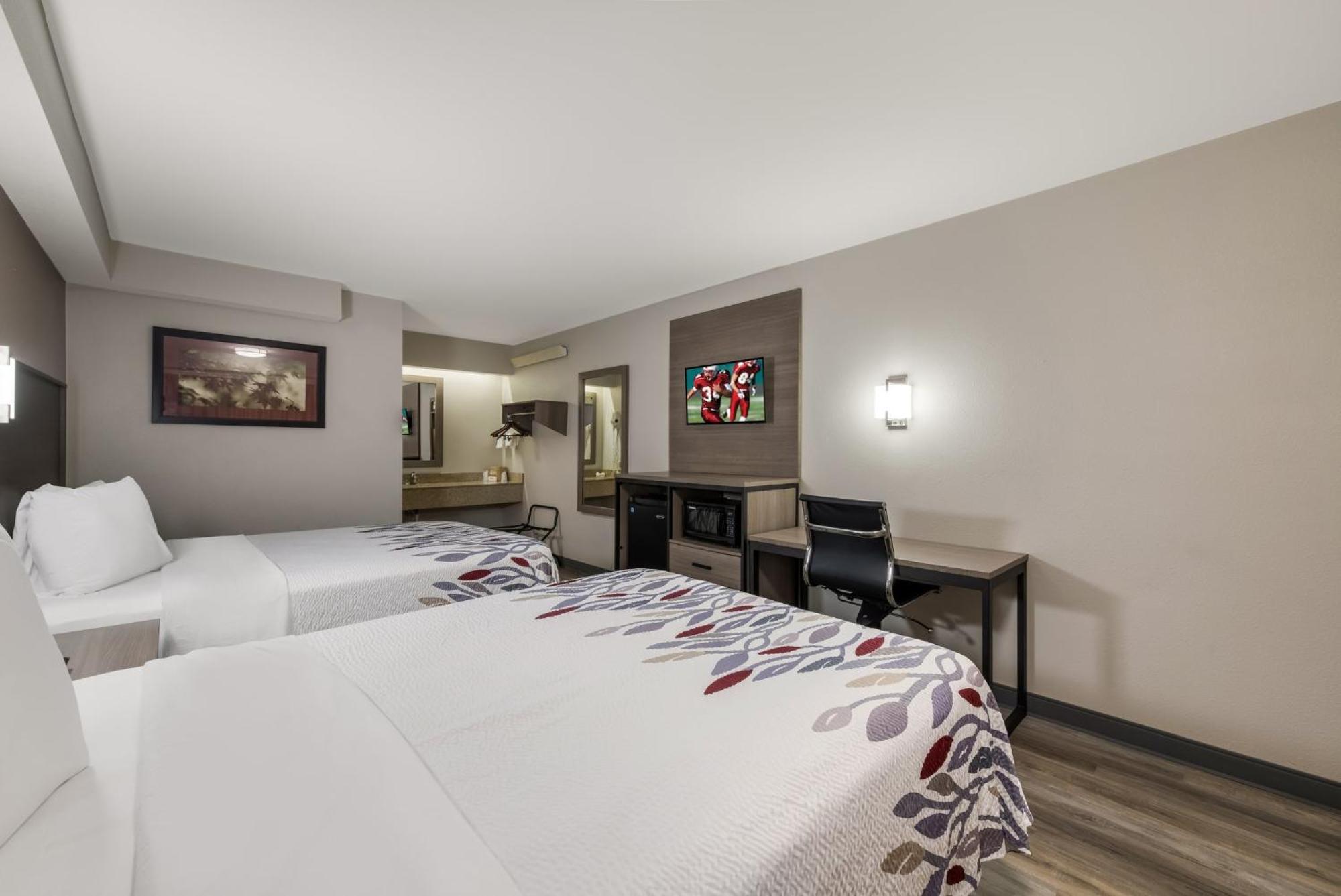 Red Roof Inn Гікорі Екстер'єр фото
